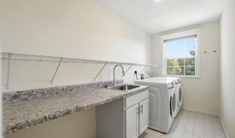 663 Sandker Ln, Anderson Twp., OH 45255