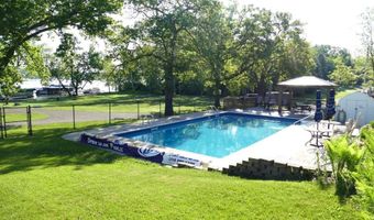 822 138th St 34, Amery, WI 54001