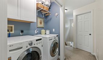2 Golden View Dr, Bow, NH 03304