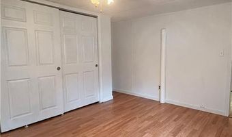 42 Maplewood Dr, Burrillville, RI 02839