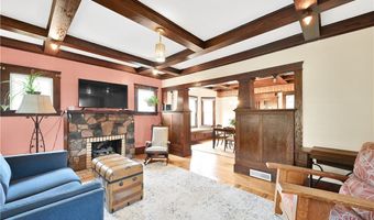 891 Park Ave, Amherst, OH 44001