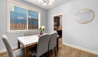 12555 SW MOORHEN Way, Beaverton, OR 97007