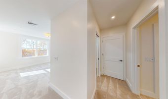 1 Longview Dr 306, Atkinson, NH 03811