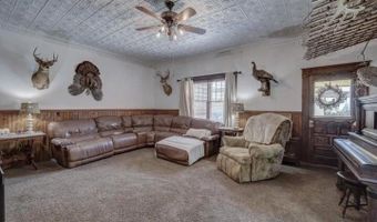 1418 Cleveland Ave, Baxter Springs, KS 66713