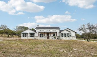 132 Wood Vly, Adkins, TX 78101