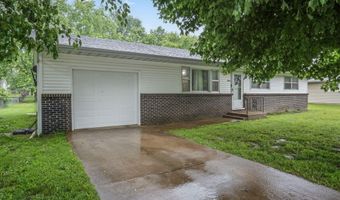 668 W Springfield St, Aurora, MO 65605