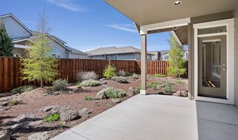 475 NW 28th St, Redmond, OR 97756