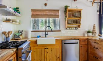 2054 Fifth Green Dr, Arnold, CA 95223