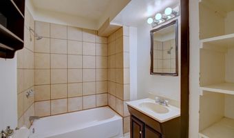 1723 VALLEY Rd SW, Albuquerque, NM 87105