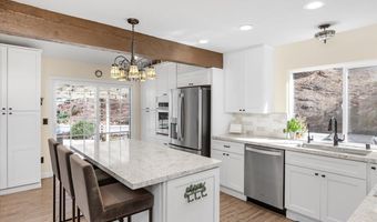 26036-38 Kaywood Ter, Escondido, CA 92026