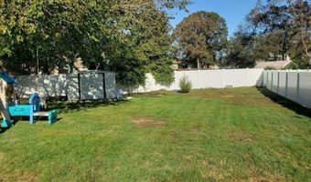56 Benjoe Dr, Amityville, NY 11701