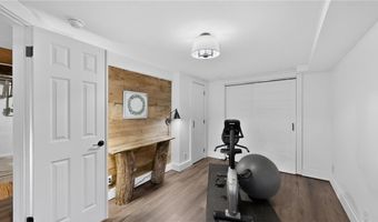 1914 12th Ave NE, Austin, MN 55912