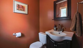 417 Helderview Dr, Altamont, NY 12009