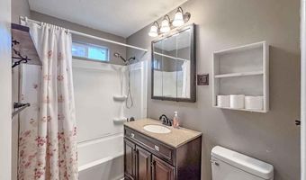 815 N 7th St, Arkansas City, KS 67005