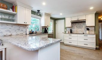 185 Brookhaven Rd, North Kingstown, RI 02852