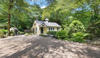 96 Steamboat St, Jamestown, RI 02835