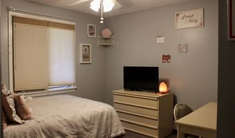 25 Beechnut Dr, Johnston, RI 02919