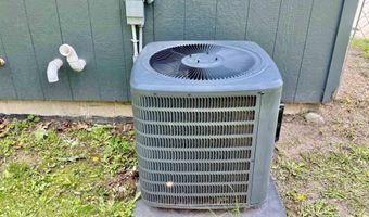136 W Elizabeth St, Alma, MI 48801