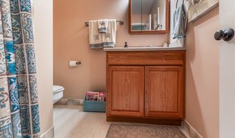 1403 Leeward Rd, Anderson, SC 29625