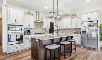 11830 Farm Road 1195, Aurora, MO 65605
