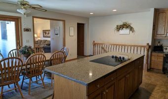 1899 Eisenhower Cir, Aberdeen, SD 57401