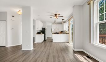1056 Dana Ct, Antioch, IL 60002