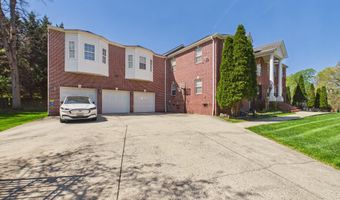 7801 RIDGEWOOD Dr, Annandale, VA 22003
