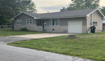 1307 Porter Ave, Aurora, MO 65605