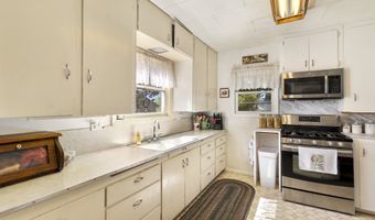 21601 SW MCKEE Rd, Amity, OR 97101