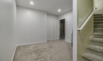 1304 N Bay Dr, Ann Arbor, MI 48103