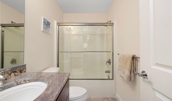 315 Old River Rd 6, Lincoln, RI 02838