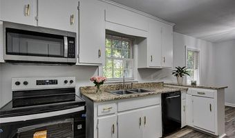 1037 Robbins St, Asheboro, NC 27203