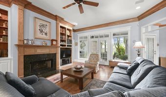 1532 Plantation Oak Dr, Baton Rouge, LA 70810