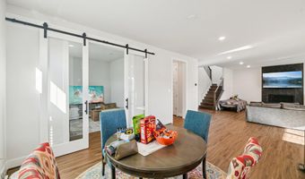 42051 NIGHT NURSE Cir, Ashburn, VA 20148