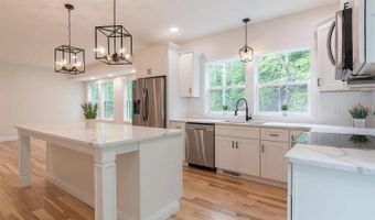 28 Colony Dr, Barnstead, NH 03225