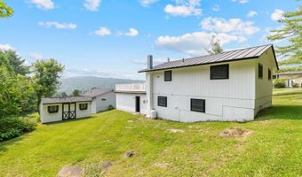 21 Moonlight Dr, Barre, VT 05641