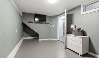55 Ashby Rd, Ashburnham, MA 01430