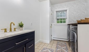 12 Summit Ter, Falmouth, ME 04105