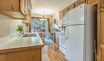3027 Forest Creek Ct, Ann Arbor, MI 48108