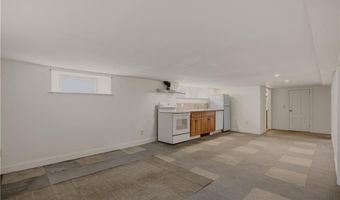 30 Boulevard, Middletown, RI 02842