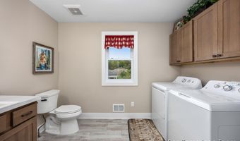 10429 92nd Ave, Allendale, MI 49401