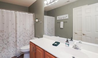 1136 Stewarton, Cincinnati, OH 45102