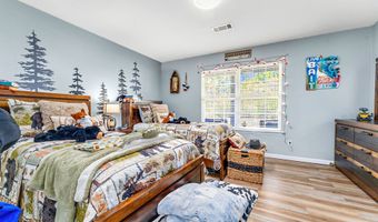 176 Jule St, Apalachicola, FL 32320