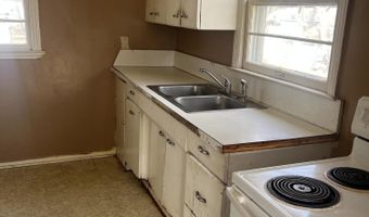 903 N Ionia St, Albion, MI 49224
