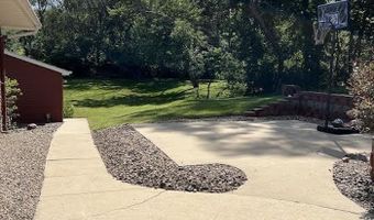 1312 Sunnyside Ln, Atlantic, IA 50022