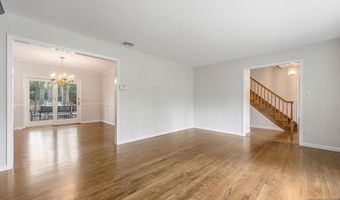 20 Dogwood Dr, Allendale, NJ 07401