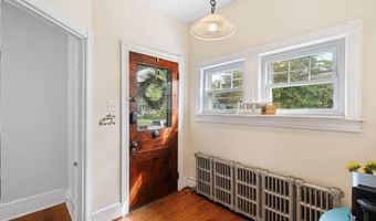 206 CHESTNUT St, Audubon, NJ 08106