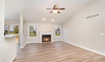 7 David Dr, Aurora, IN 47001