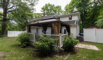 150 Chestnut St, Branford, CT 06405