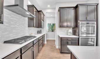 2572 Fulton St, Aurora, CO 80010